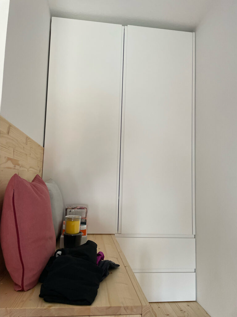 Una stanza tutta per sé, vista armadio salvaspazio